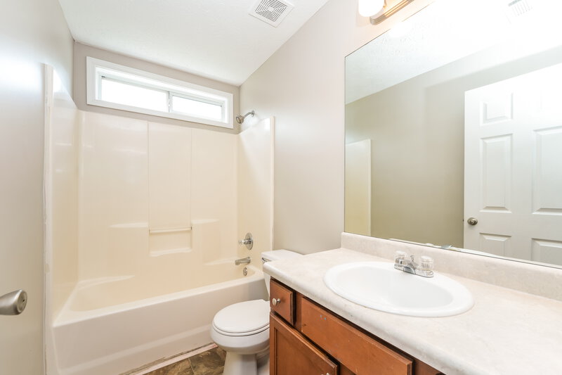 2,025/Mo, 235 Shadowbrooke Cir Loganville, GA 30052 Bathroom View