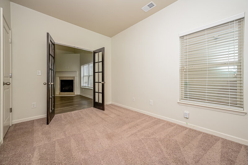 2,195/Mo, 185 Stillwood Dr Newnan, GA 30265 Bonus Room View