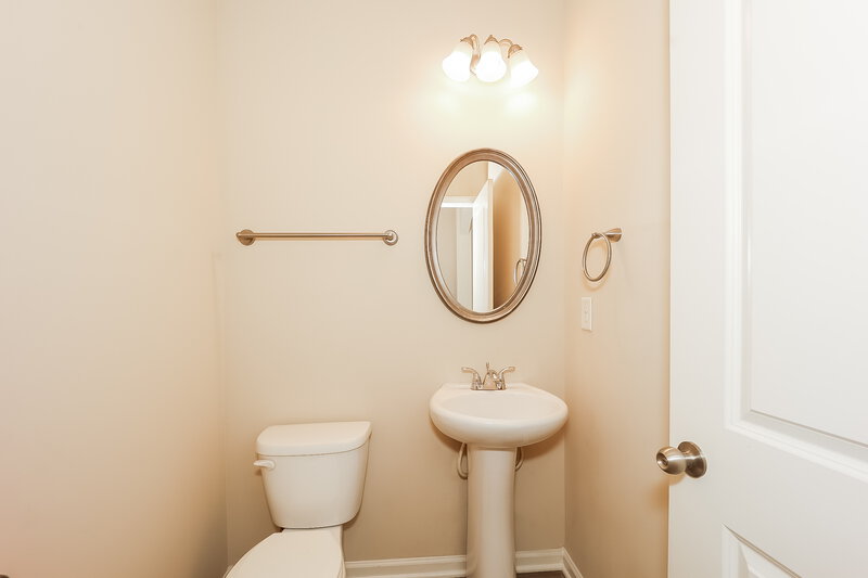 2,010/Mo, 118 Seabreeze Ct Newnan, GA 30265 Bathroom View 2