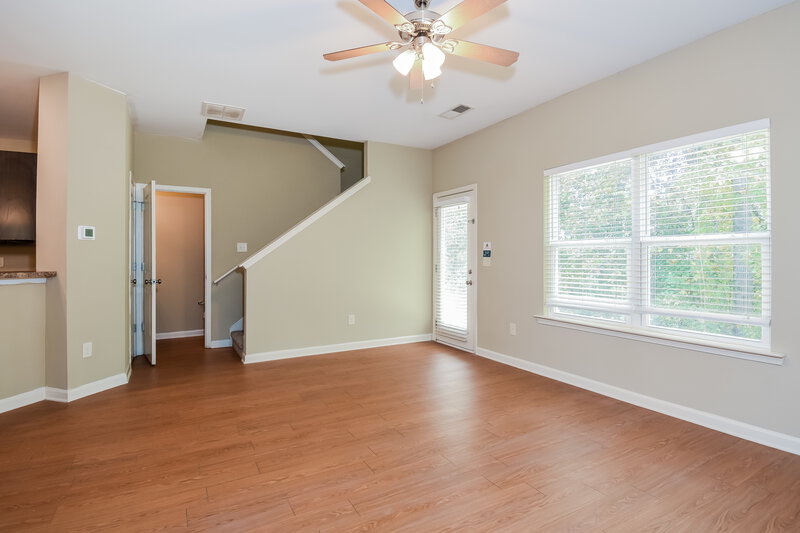 2,015/Mo, 504 Hillcrest Cir Hiram, GA 30141 Living Room View 2