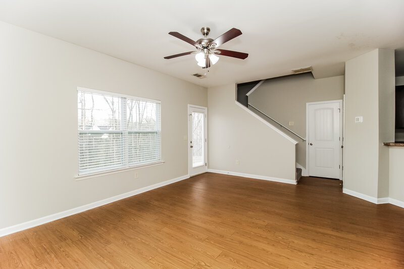 1,880/Mo, 480 Hill Crest Cir Hiram, GA 30141 Living Room View