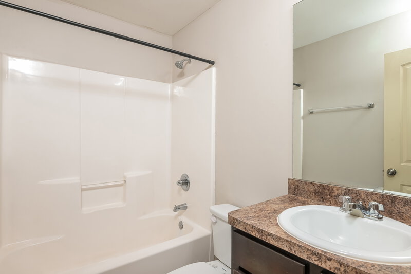 1,775/Mo, 466 Hillcrest Cir Hiram, GA 30141 Bathroom View