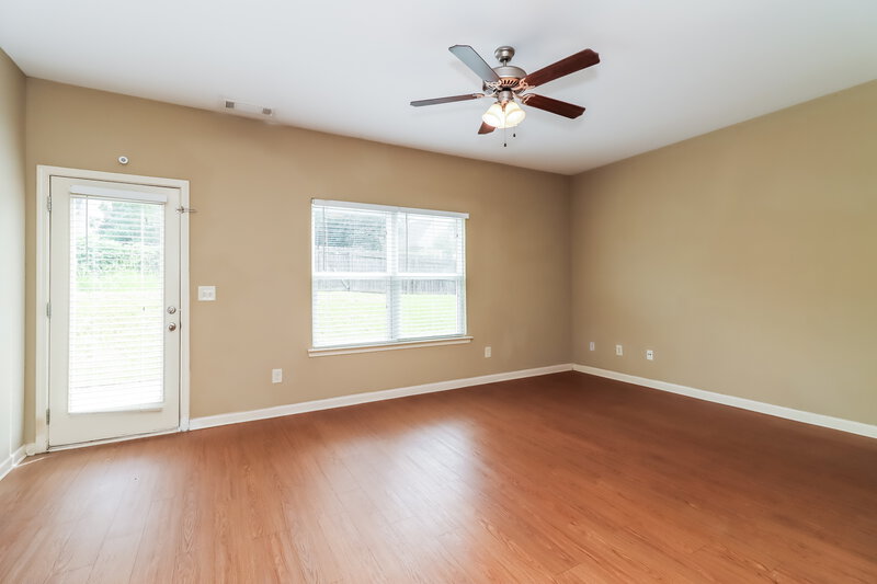 1,870/Mo, 442 Highland Falls Dr Hiram, GA 30141 Living Room View