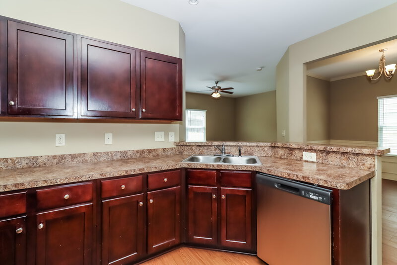 1,870/Mo, 442 Highland Falls Dr Hiram, GA 30141 Kitchen View 2
