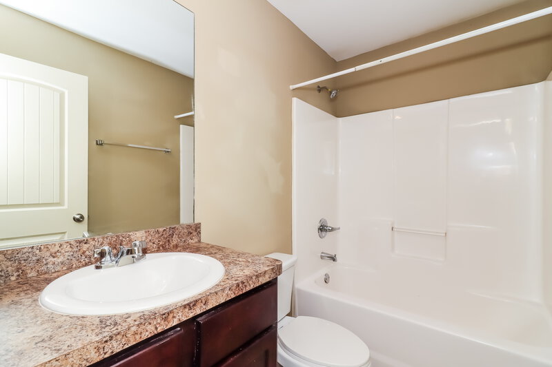 1,870/Mo, 442 Highland Falls Dr Hiram, GA 30141 Bathroom View