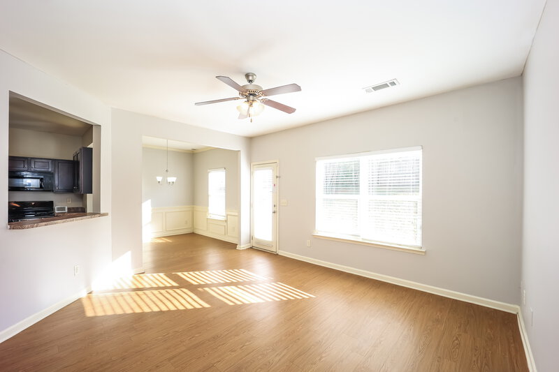 2,440/Mo, 474 Highland Falls Dr Hiram, GA 30141 Living Room View