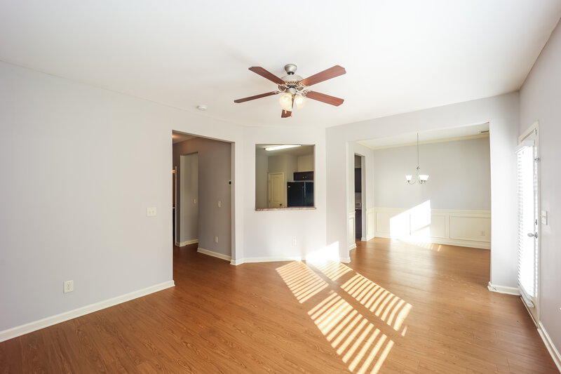 2,440/Mo, 474 Highland Falls Dr Hiram, GA 30141 Living Room View 2