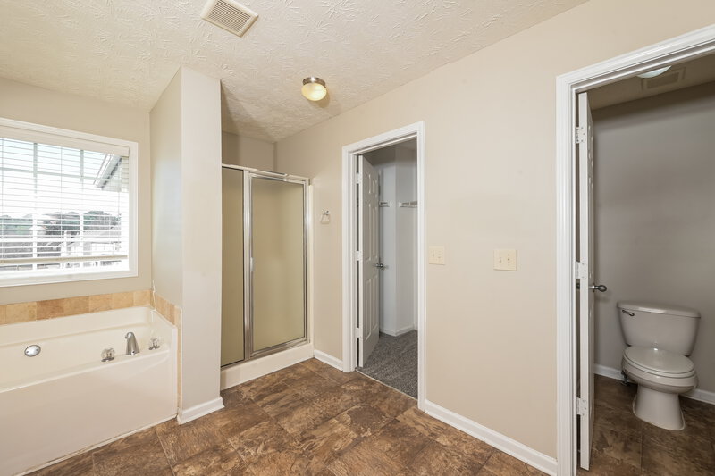 2,365/Mo, 3854 Sagebrush Ln Snellville, GA 30039 Main Bathroom View 2