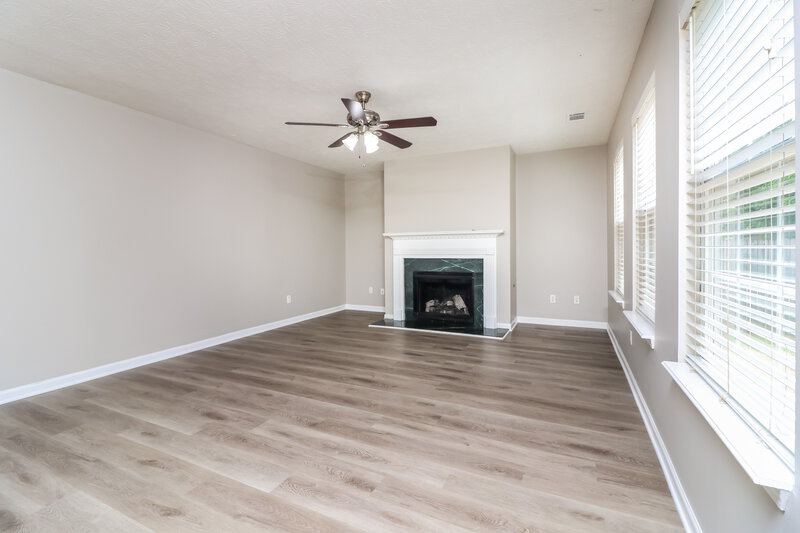 2,210/Mo, 1240 Chris Lake Dr Lawrenceville, GA 30046 Living Room View