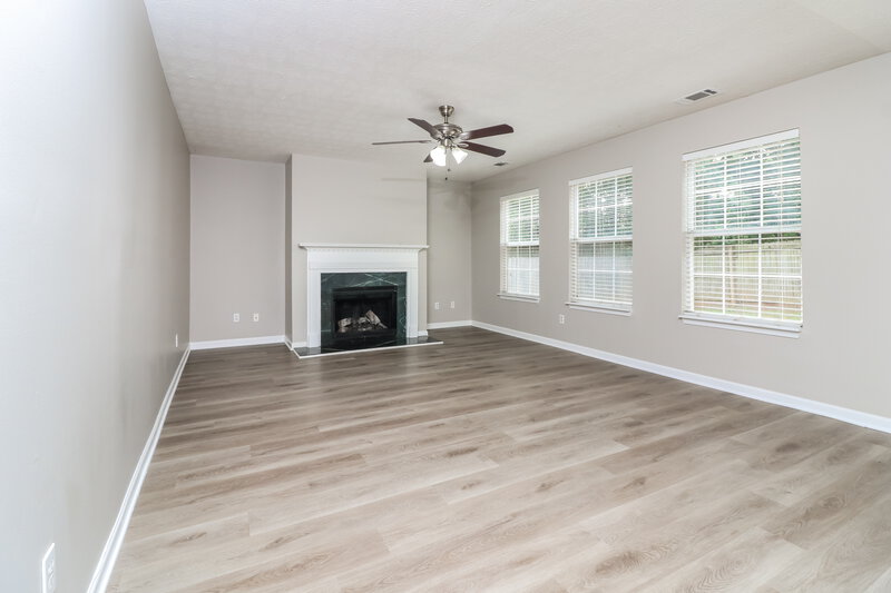 2,210/Mo, 1240 Chris Lake Dr Lawrenceville, GA 30046 Living Room View 3