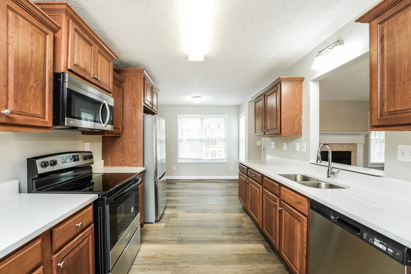 2,365/Mo, 115 Havenwood Ln Covington, GA 30016 Kitchen View