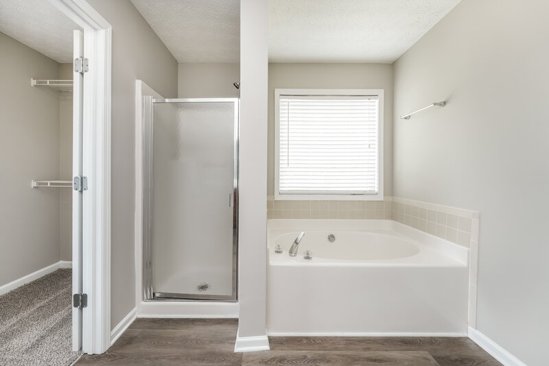 2,365/Mo, 115 Havenwood Ln Covington, GA 30016 Main Bathroom View 2