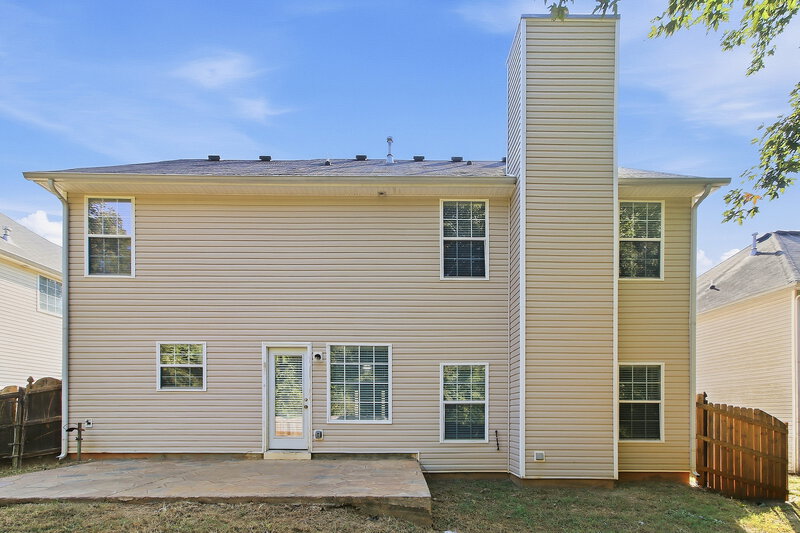 2,265/Mo, 86 Saint Charles Pl Sharpsburg, GA 30277 Rear View