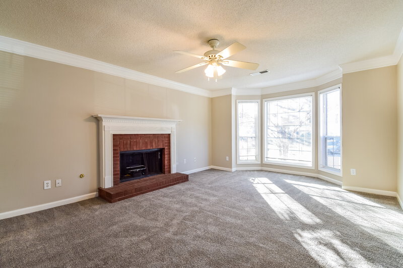 2,510/Mo, 208 Chesapeake Ln Woodstock, GA 30189 Living Room View