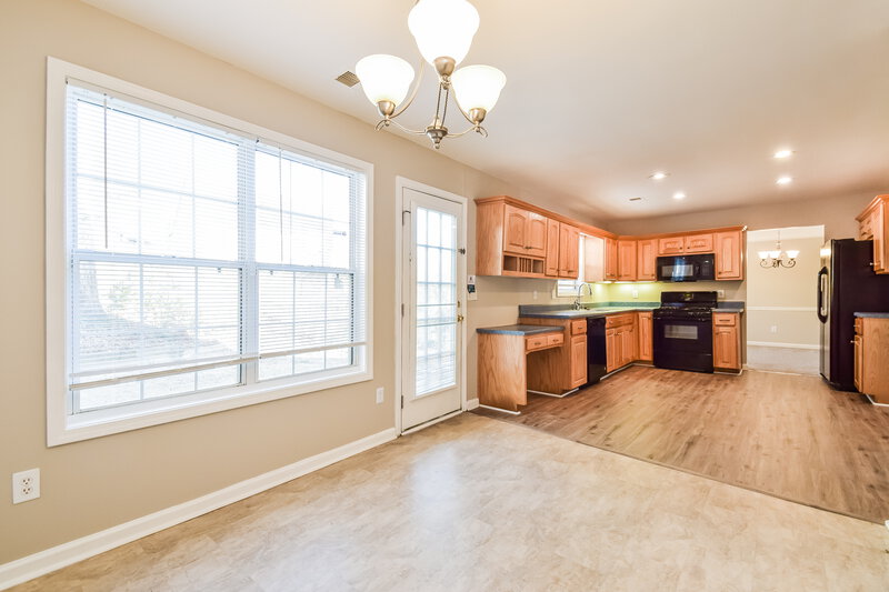 2,510/Mo, 208 Chesapeake Ln Woodstock, GA 30189 Breakfast Nook View