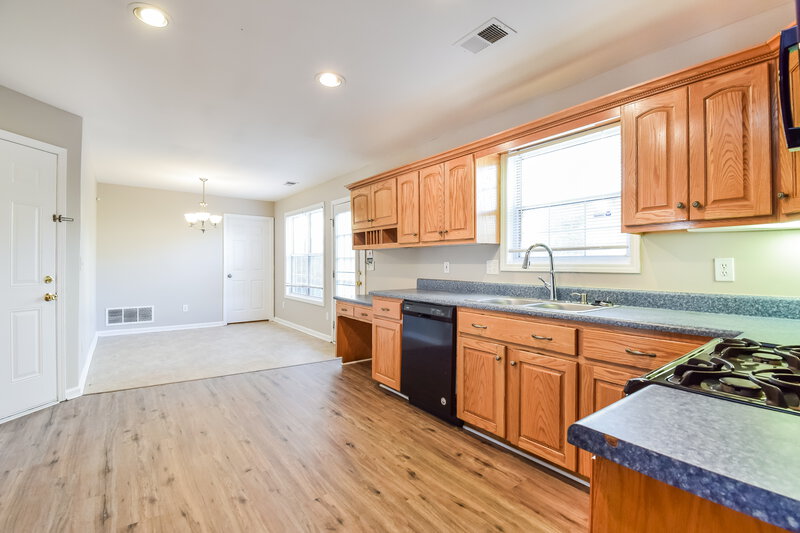 2,510/Mo, 208 Chesapeake Ln Woodstock, GA 30189 Kitchen View 2