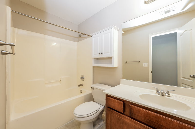 3,600/Mo, 2701 Sedgeview Ln Buford, GA 30519 Bathroom View
