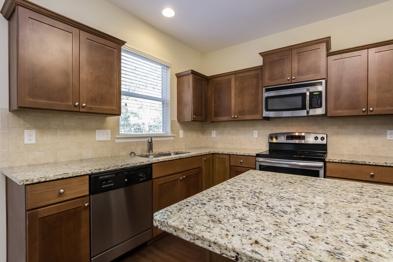 1,995/Mo, 308 Darbys Run Ct Hiram, GA 30141 Kitchen View