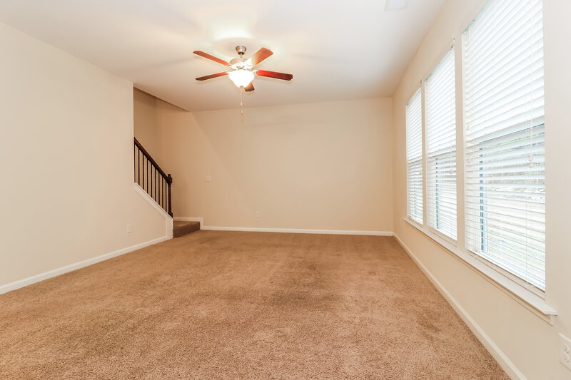 1,985/Mo, 386 Darbys Run Ct Hiram, GA 30141 Family Room View
