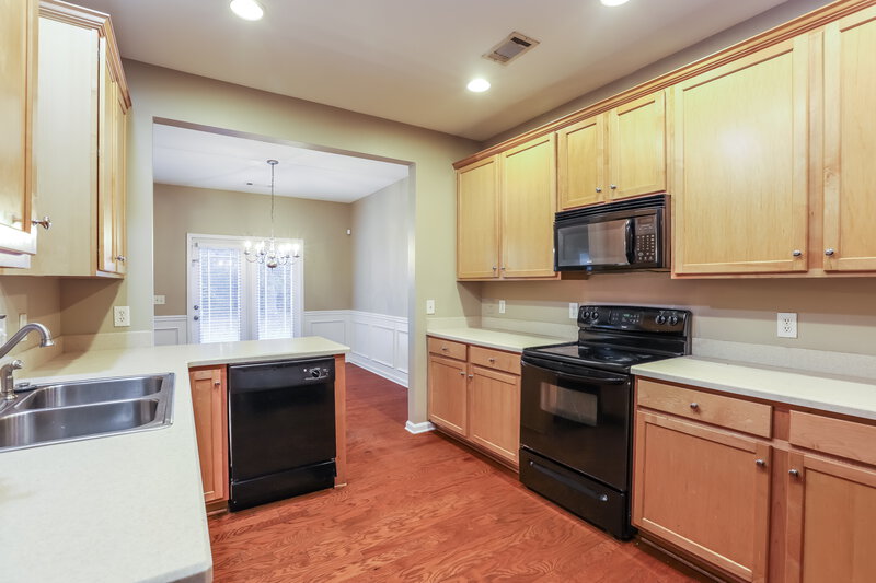 1,990/Mo, 95 Stonebridge Crossing Newnan, GA 30265 Kitchen View 2