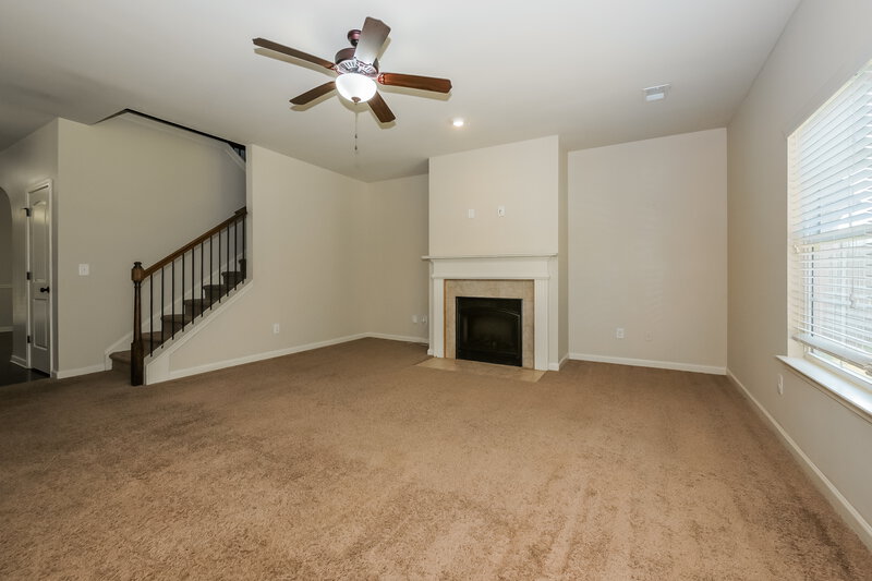 2,360/Mo, 917 Piedmont Dr Locust Grove, GA 30248 Living Room View