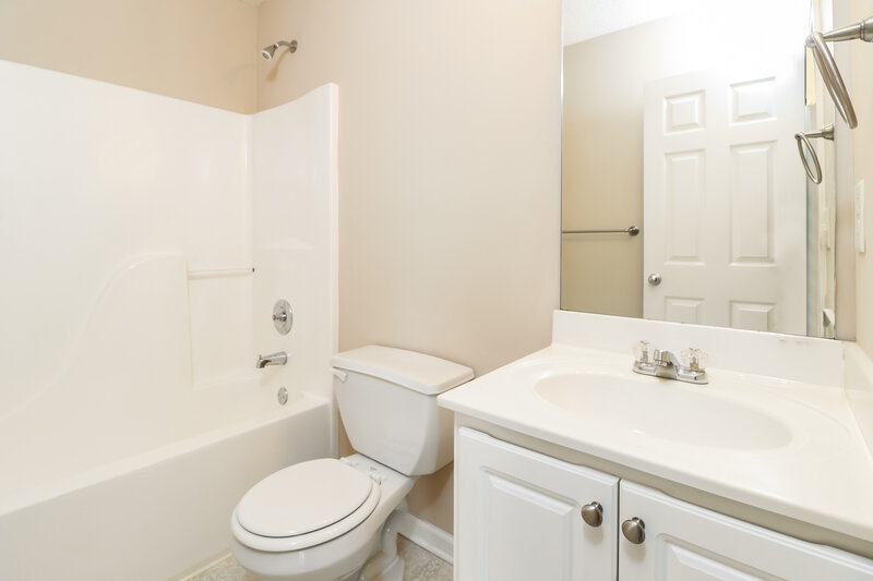1,775/Mo, 3745 Pine Village Pl Loganville, GA 30052 Bathroom View