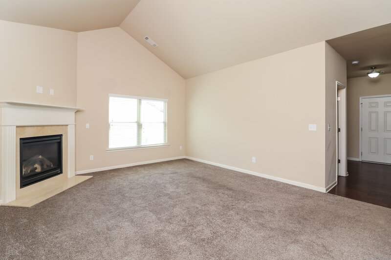 2,850/Mo, 2950 E Captiva Dr Douglasville, GA 30135 Living Room View 2