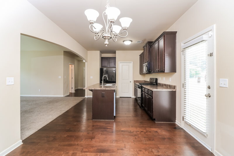 2,850/Mo, 2950 E Captiva Dr Douglasville, GA 30135 Dining Room View