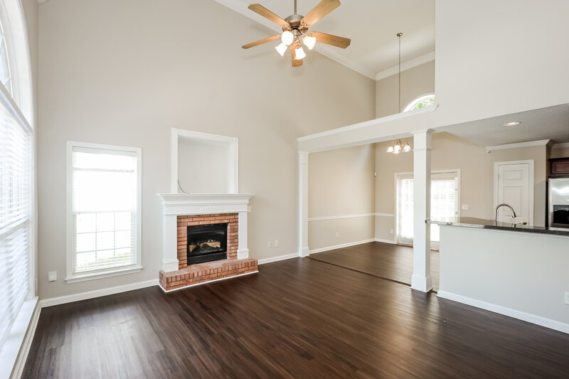 1,990/Mo, 26 Kentucky Ave Sharpsburg, GA 30277 Living Room View