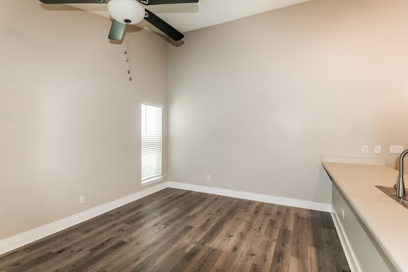 2,260/Mo, 400 S Preston Trl Alpharetta, GA 30022 Living Room View