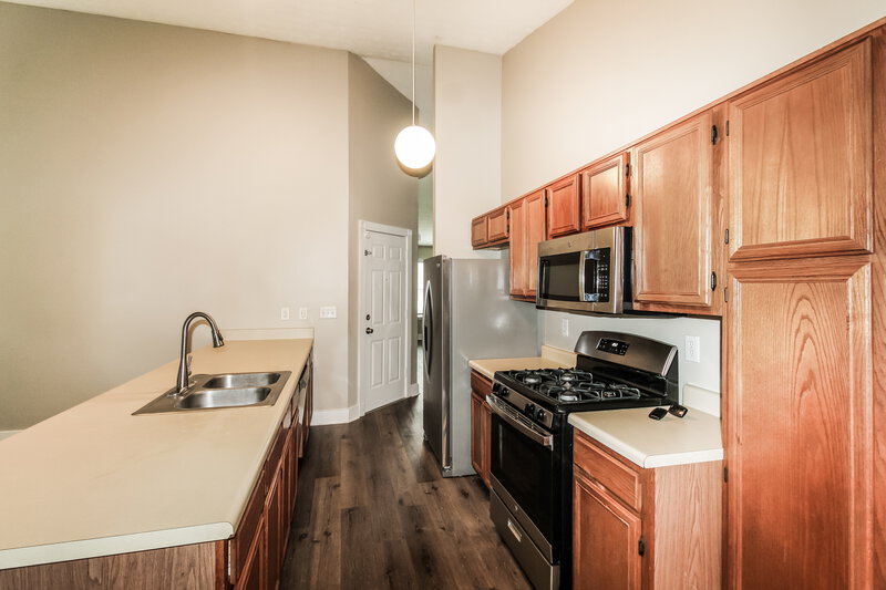 2,260/Mo, 400 S Preston Trl Alpharetta, GA 30022 Kitchen View