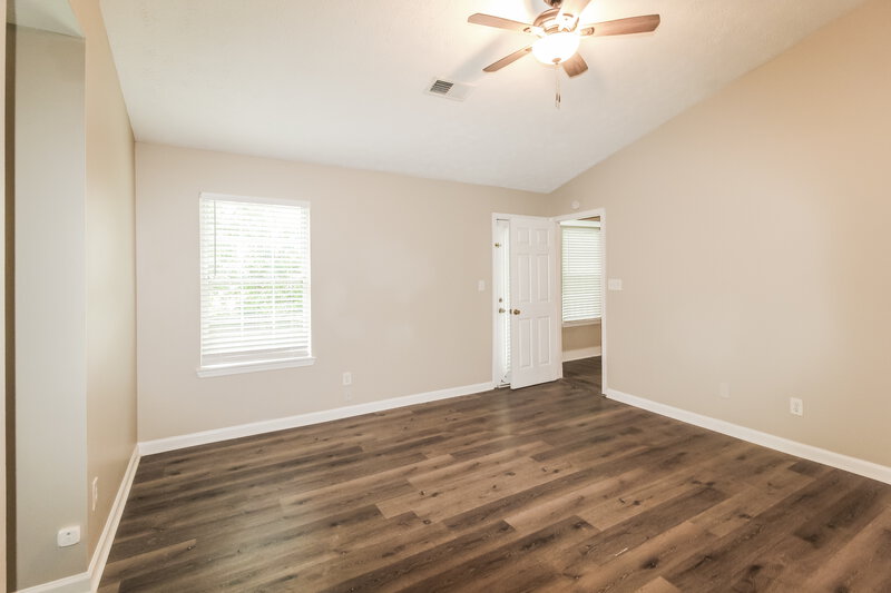 2,260/Mo, 400 S Preston Trl Alpharetta, GA 30022 Main Bedroom View