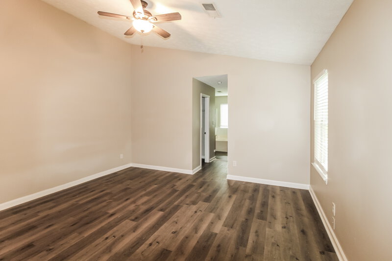 2,260/Mo, 400 S Preston Trl Alpharetta, GA 30022 Main Bedroom View 3