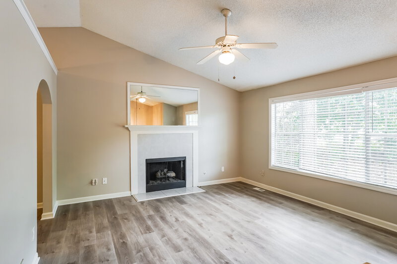 1,855/Mo, 7400 Hunters Ridge Dr Douglasville, GA 30134 Living Room View