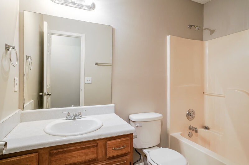 1,855/Mo, 7400 Hunters Ridge Dr Douglasville, GA 30134 Bathroom View