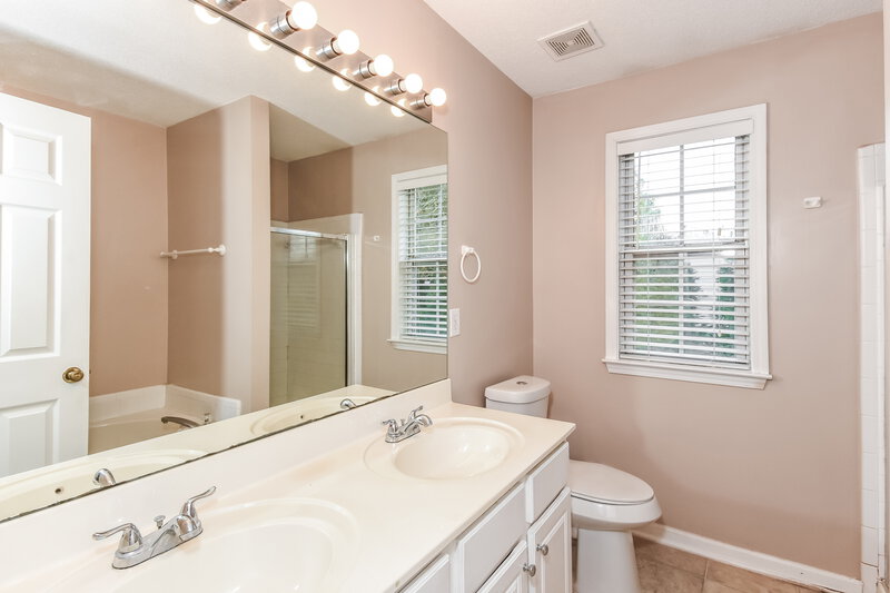 1,830/Mo, 373 Bass Way NW Kennesaw, GA 30144 Main Bathroom View