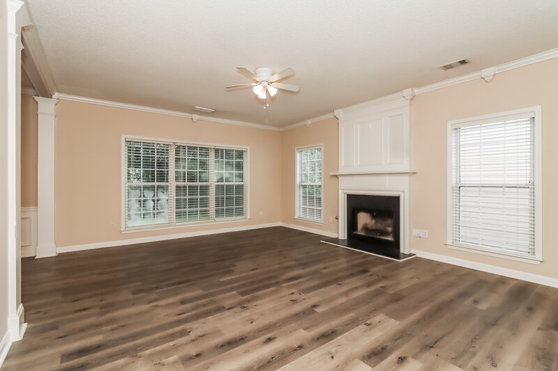 2,150/Mo, 4108 Glenaire Way NW Acworth, GA 30101 Living Room View