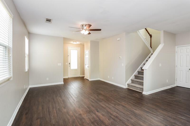 2,530/Mo, 307 Kaley Dr Canton, GA 30114 Living Room View 2