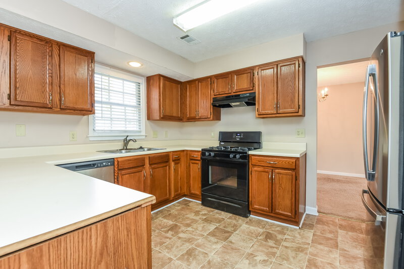 2,125/Mo, 1180 Rockmart Cir NW Kennesaw, GA 30144 Kitchen View