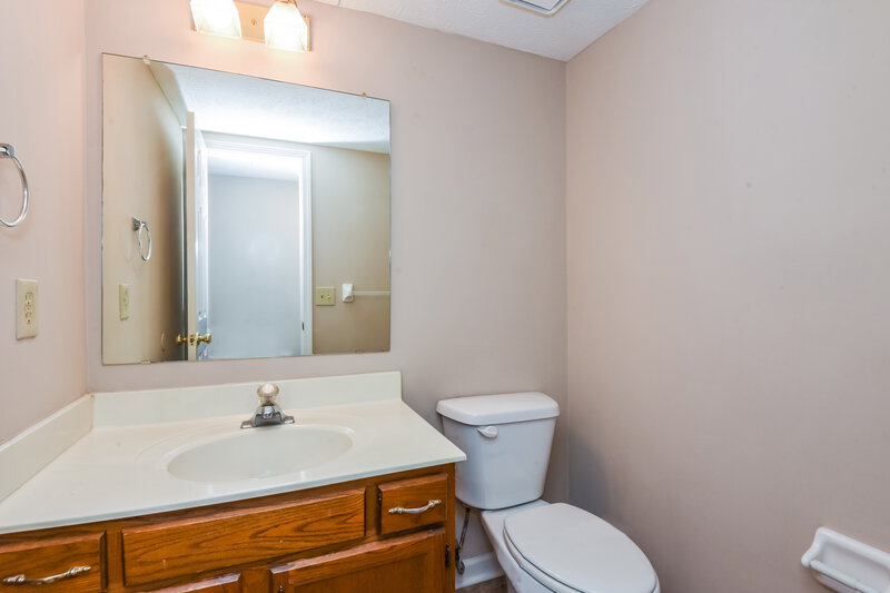 2,125/Mo, 1180 Rockmart Cir NW Kennesaw, GA 30144 Bathroom View 2