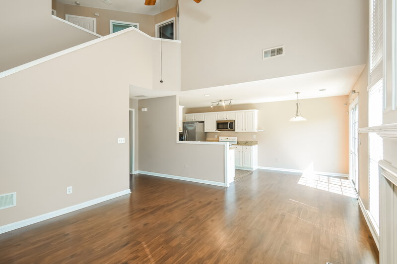 2,500/Mo, 203 Cleavers Close Woodstock, GA 30188 Living Room View 3