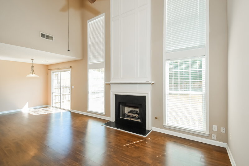 2,500/Mo, 203 Cleavers Close Woodstock, GA 30188 Living Room View 4