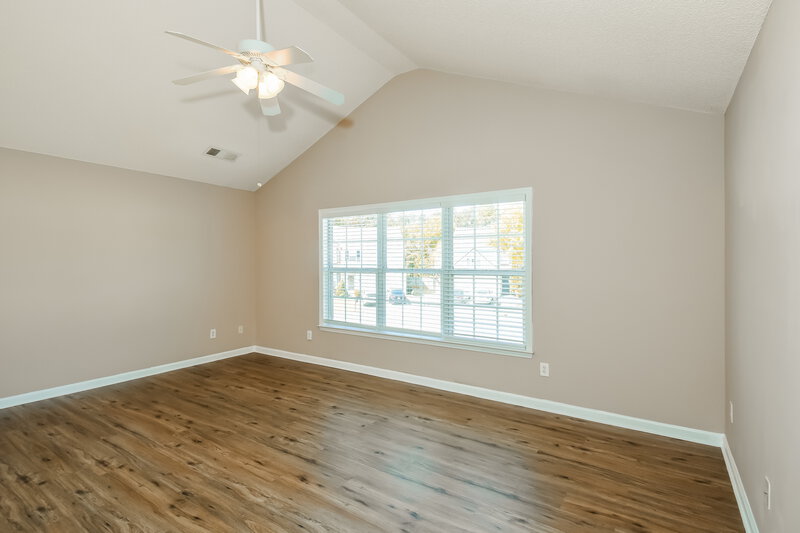 2,500/Mo, 203 Cleavers Close Woodstock, GA 30188 Main Bedroom View