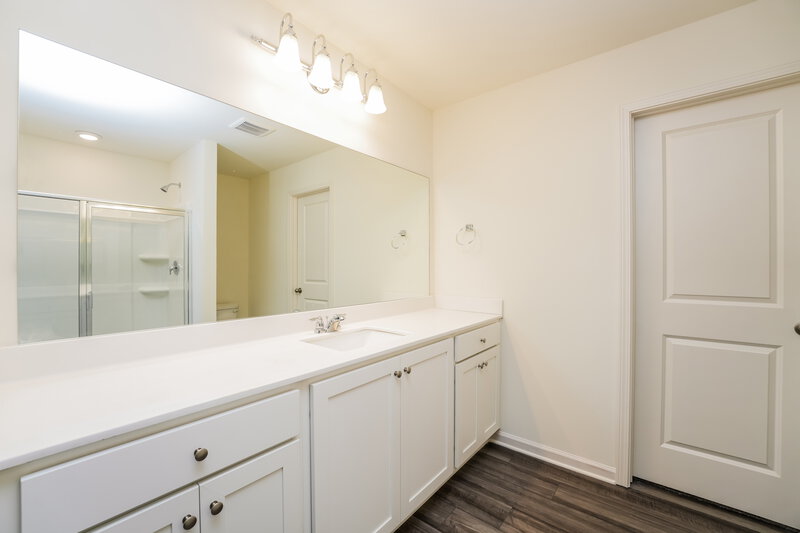 1,930/Mo, 7403 Cranleigh St Covington, GA 30014 Main Bathroom View
