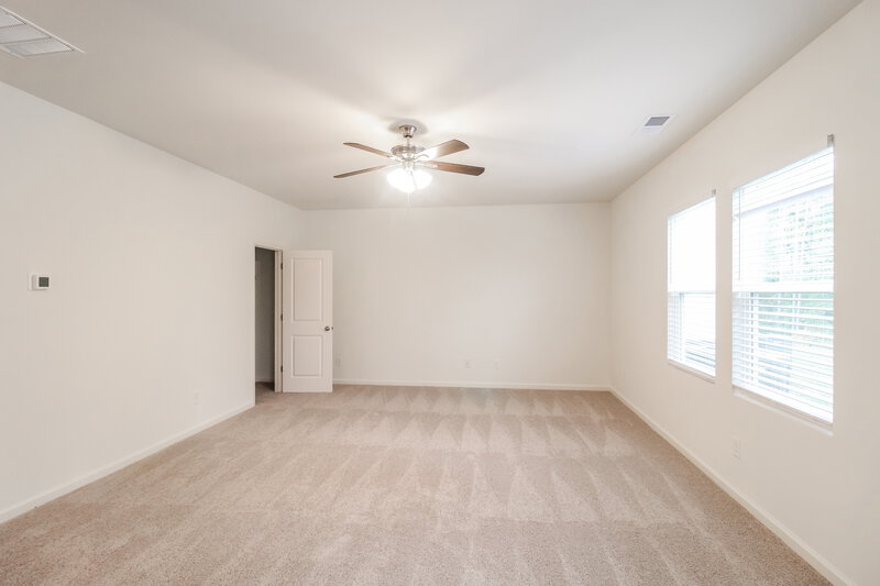 2,325/Mo, 7546 Saffron Ave Covington, GA 30014 Living Room View