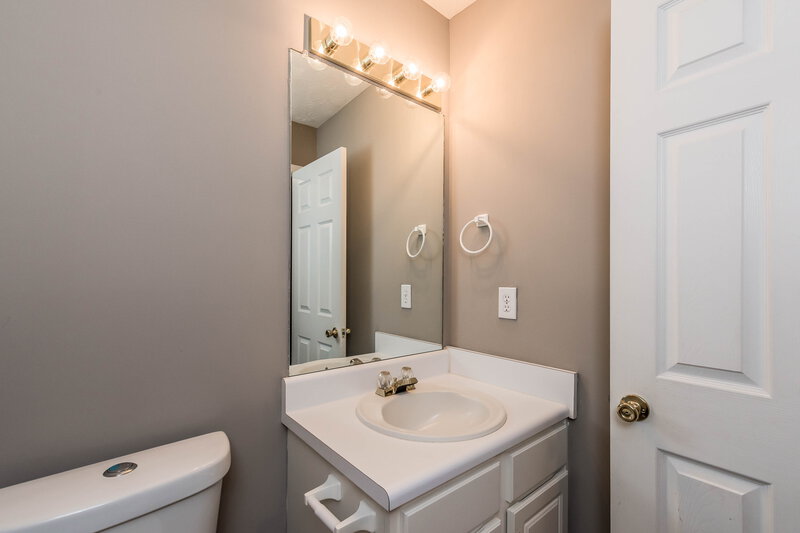 2,455/Mo, 483 Ethridge Dr NW Kennesaw, GA 30144 Bathroom View 2