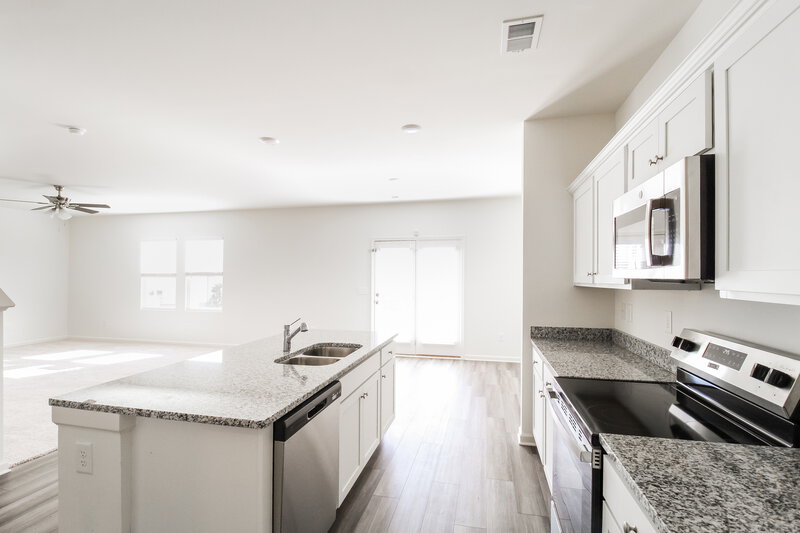 2,075/Mo, 7420 Cranleigh St Covington, GA 30014 Kitchen View 2