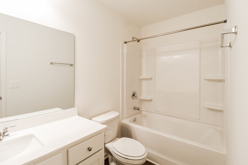 2,075/Mo, 7420 Cranleigh St Covington, GA 30014 Bathroom View