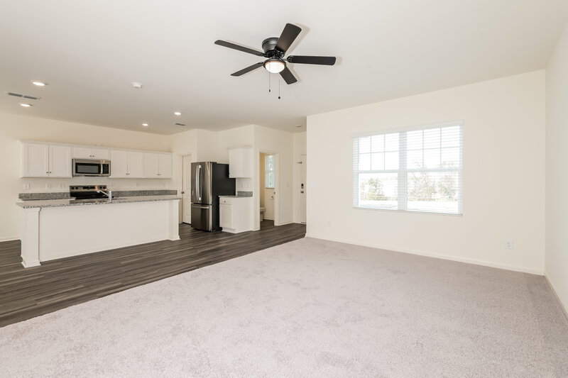 1,875/Mo, 128 Hargrave Ave Bethlehem, GA 30620 Living Room View 2