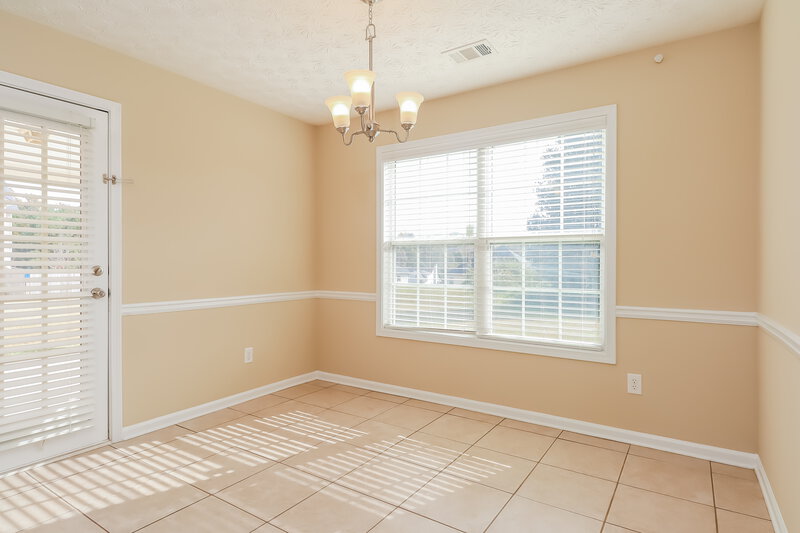 1,815/Mo, 916 Piedmont Dr Locust Grove, GA 30248 Breakfast Nook View